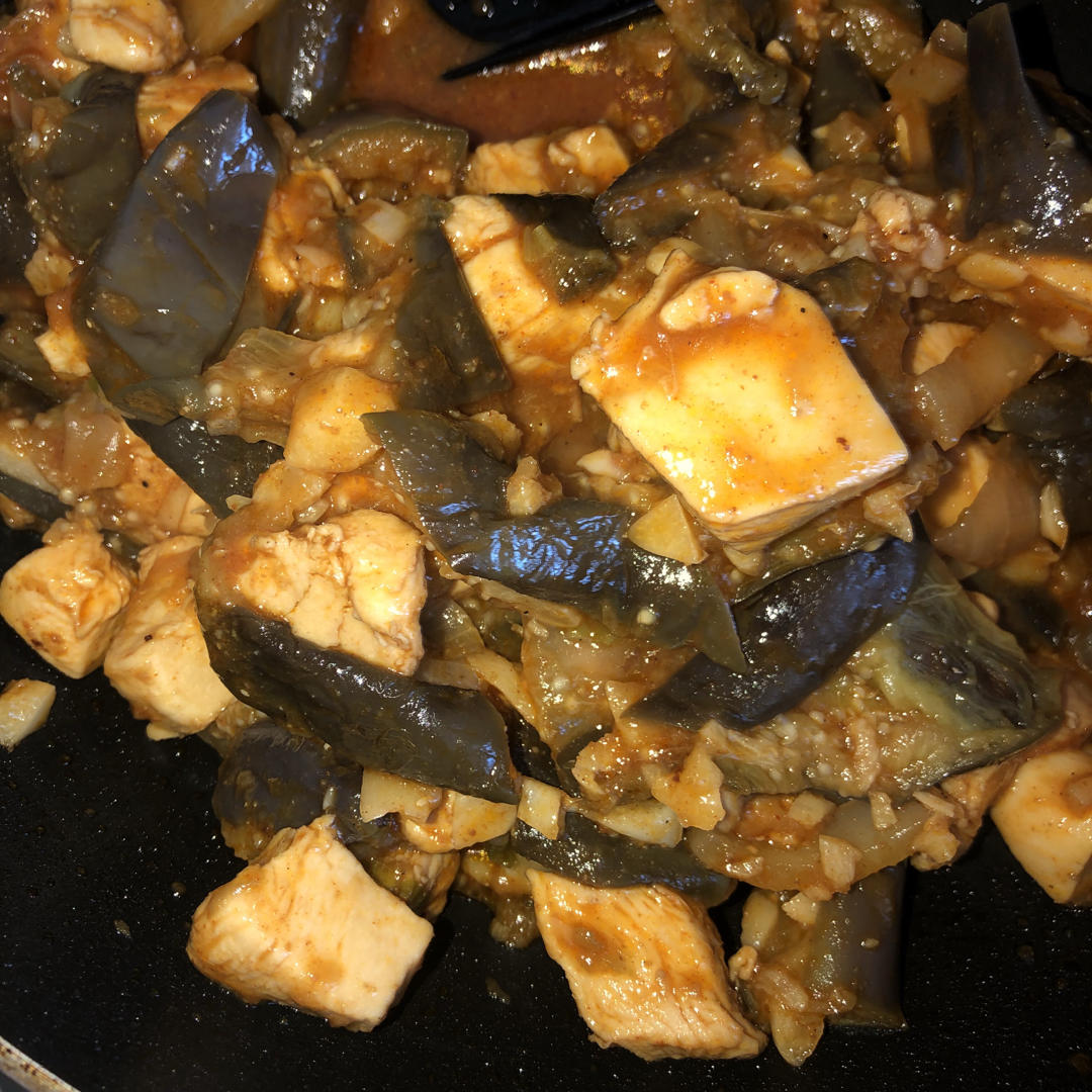 韩式辣酱菜--韩味鸡丁烧茄子