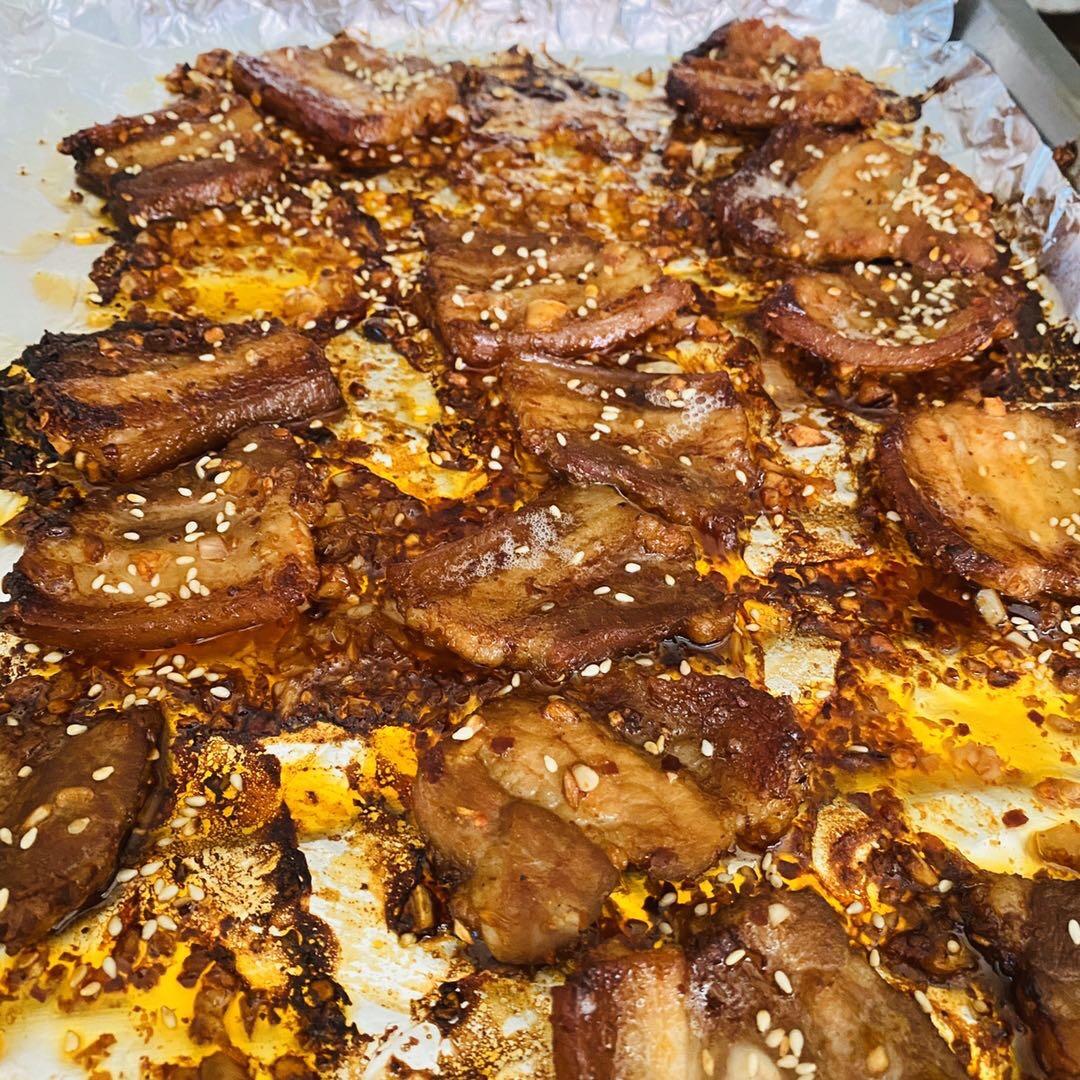 比红烧肉好吃百倍的香烤五花肉