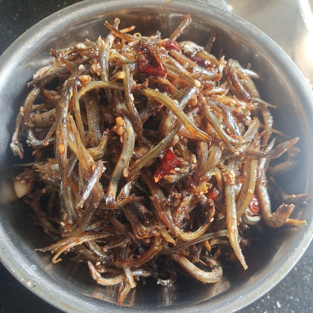 小卖部老板看到要追杀的芝麻蜜汁小鱼干零食（不辣版）