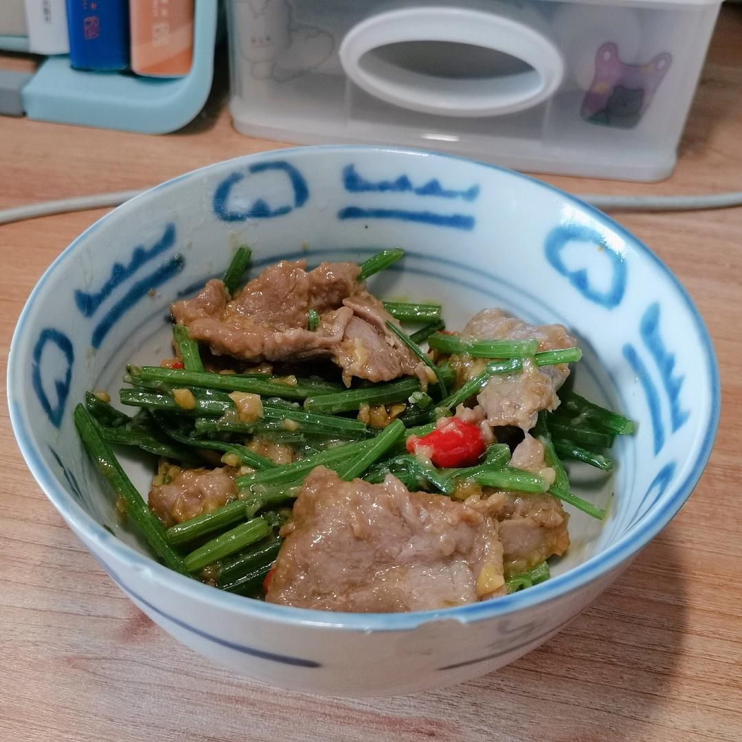 小炒黄牛肉，肉嫩味香！太好吃了简直是米饭杀手！