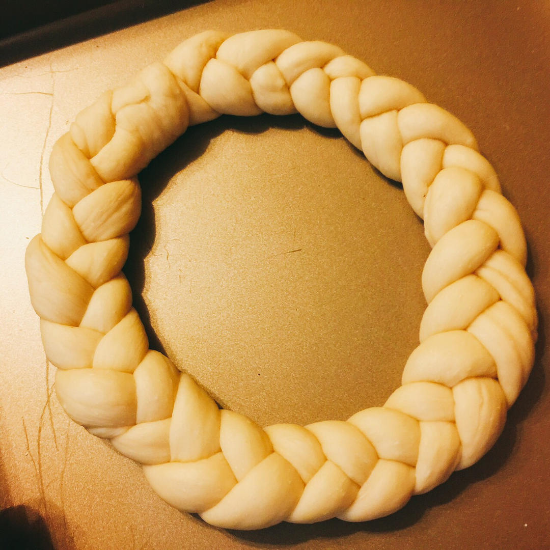圣诞花环面包