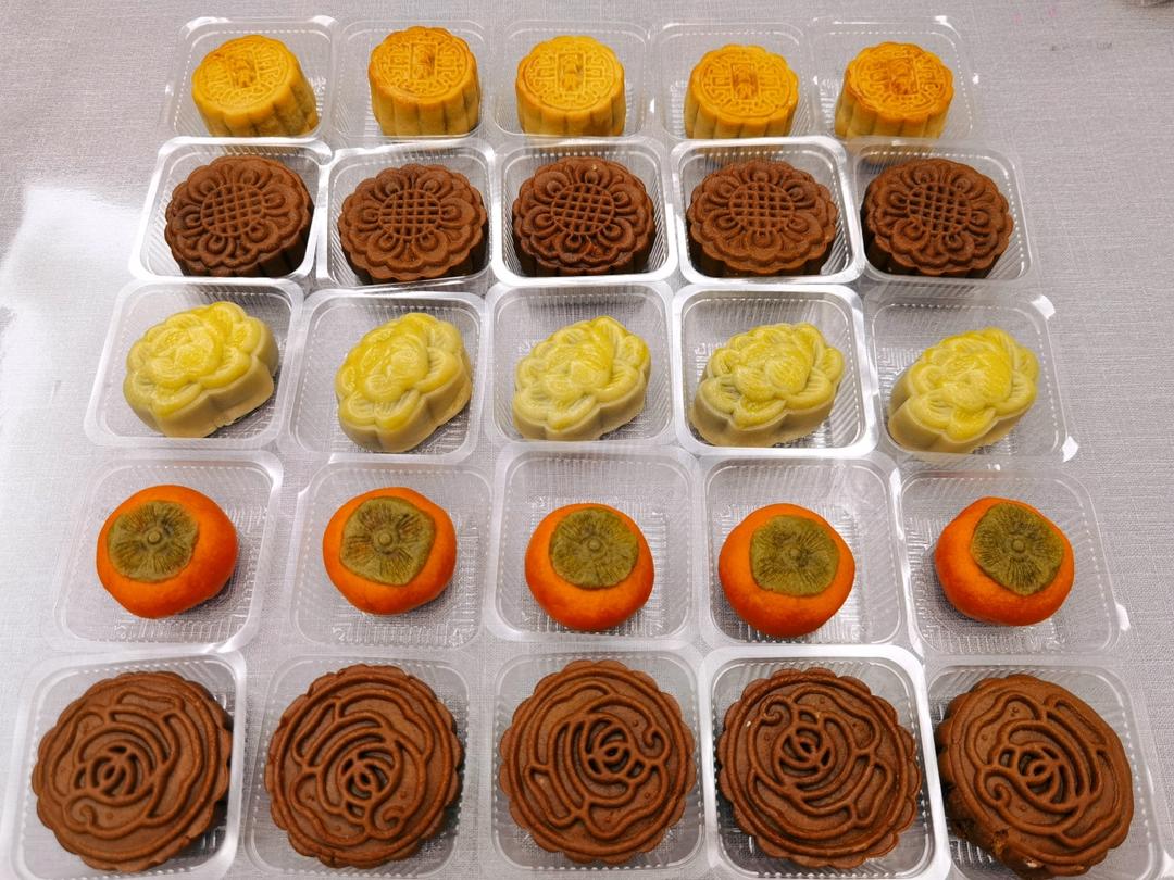 广式月饼—蛋黄莲蓉月饼