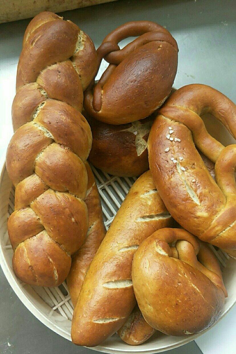 德国巴伐利亚碱水结普雷结面包(Pretzel)