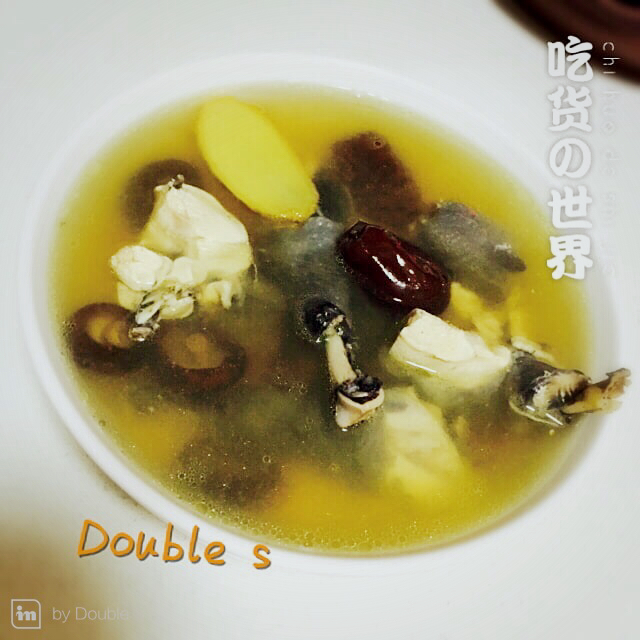 枸杞红枣乌鸡汤