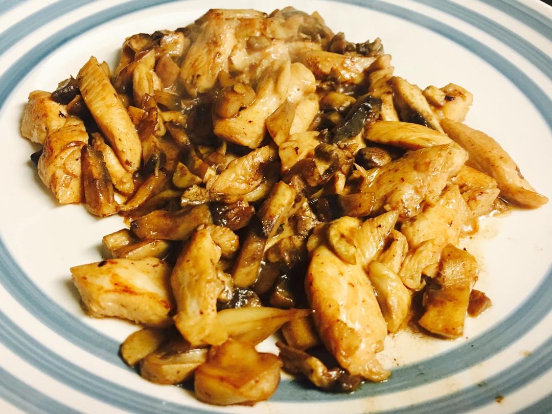 蘑菇炒鸡胸肉
