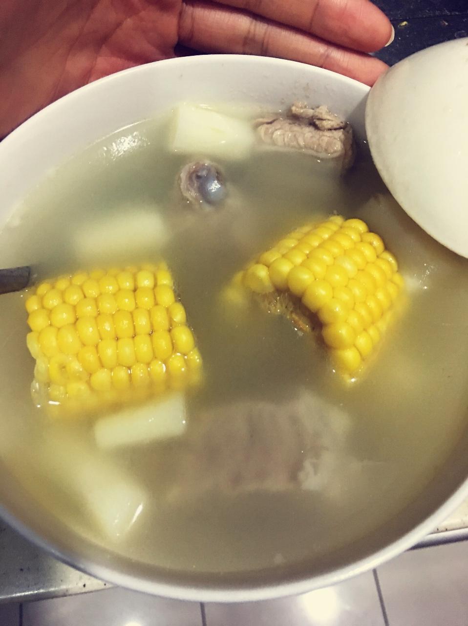 山药玉米排骨汤