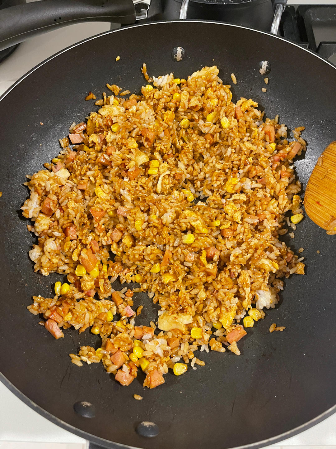 好吃到舔盘的酱油炒饭！