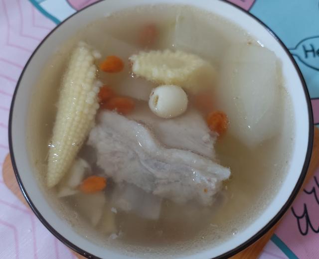 冬瓜玉米莲子排骨汤的做法