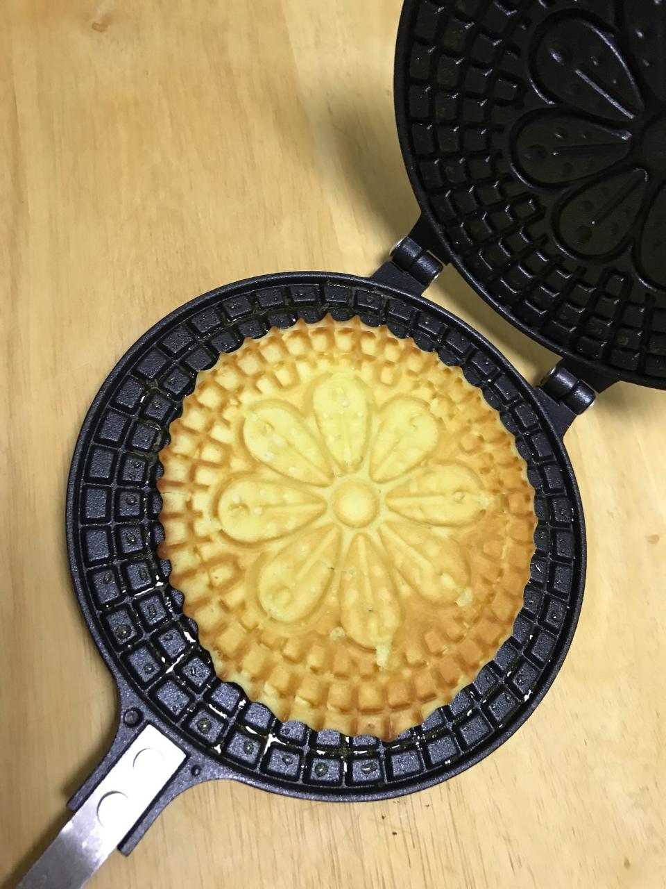 芝麻香酥蛋卷（视频食谱）