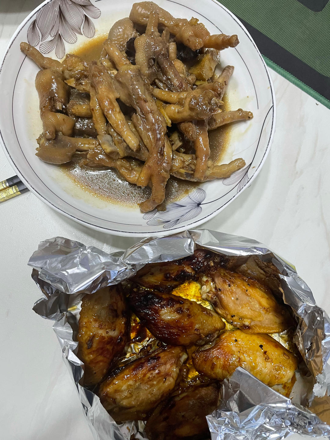 好吃到手指都吃掉的卤鸡爪