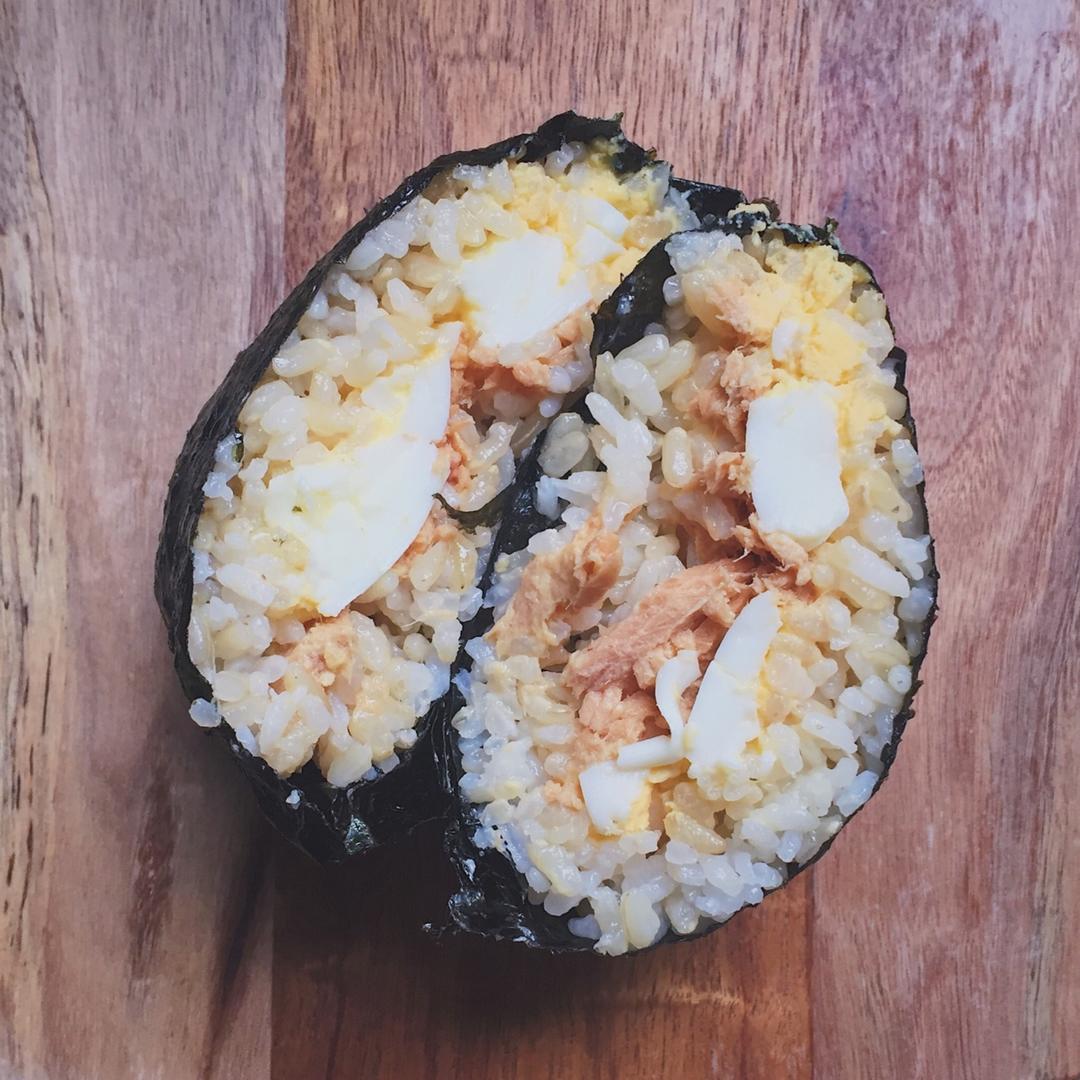 蟹肉沙拉饭团