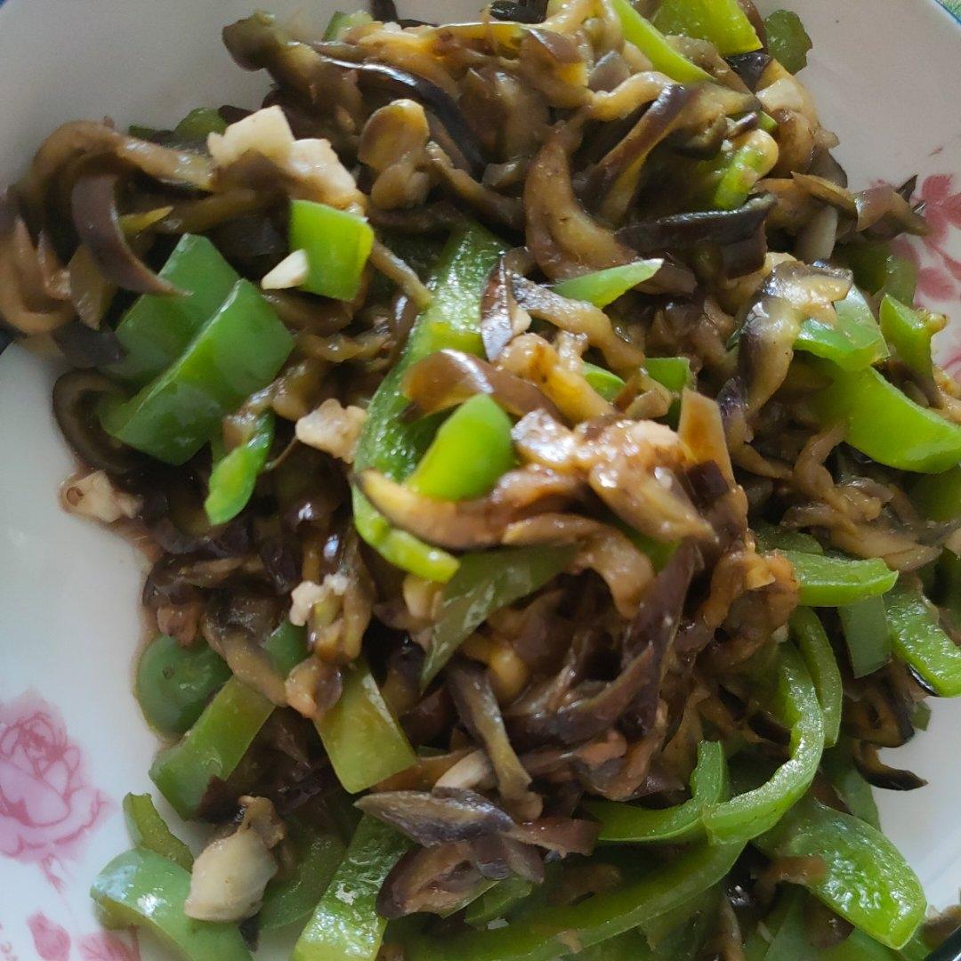 炒茄子辣椒丝