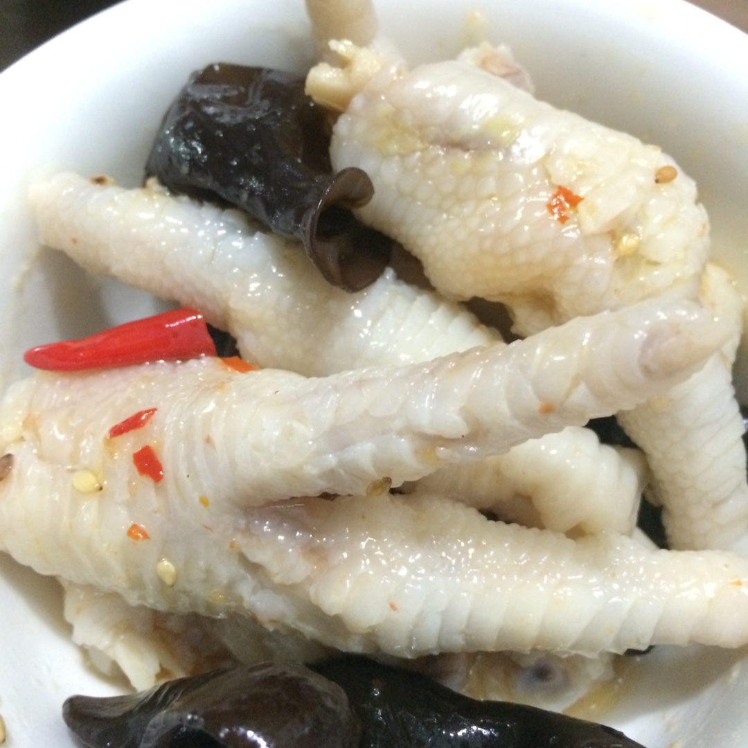 酸辣鸡爪