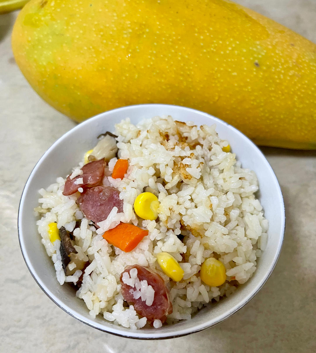 懒人必备～电饭煲腊肠焖饭