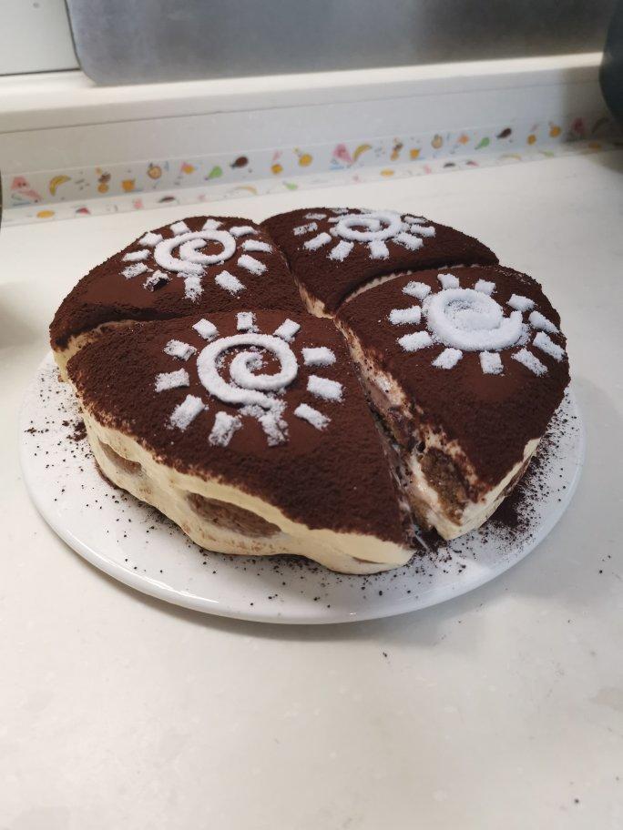 在欧洲学会的经典版提拉米苏