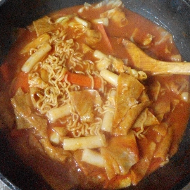 辛拉面炒年糕
