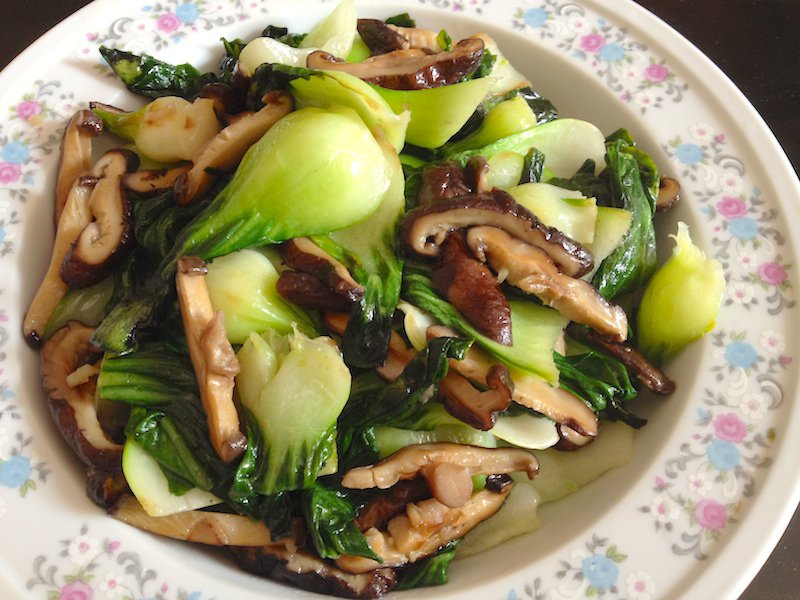 蘑菇炒青菜