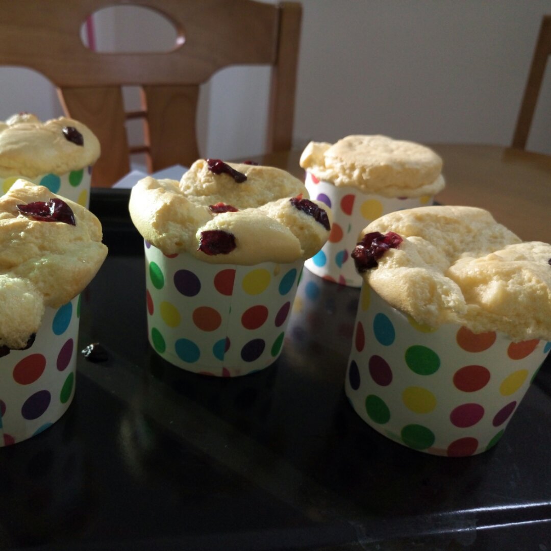 蔓越莓棉花纸杯蛋糕