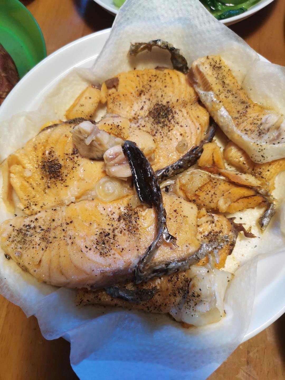 柠檬香煎三文鱼