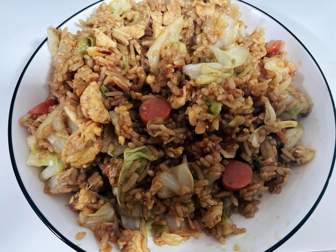圆白菜酱油炒饭
