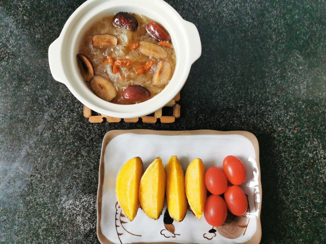 鲜银耳红枣汤 十分钟出胶