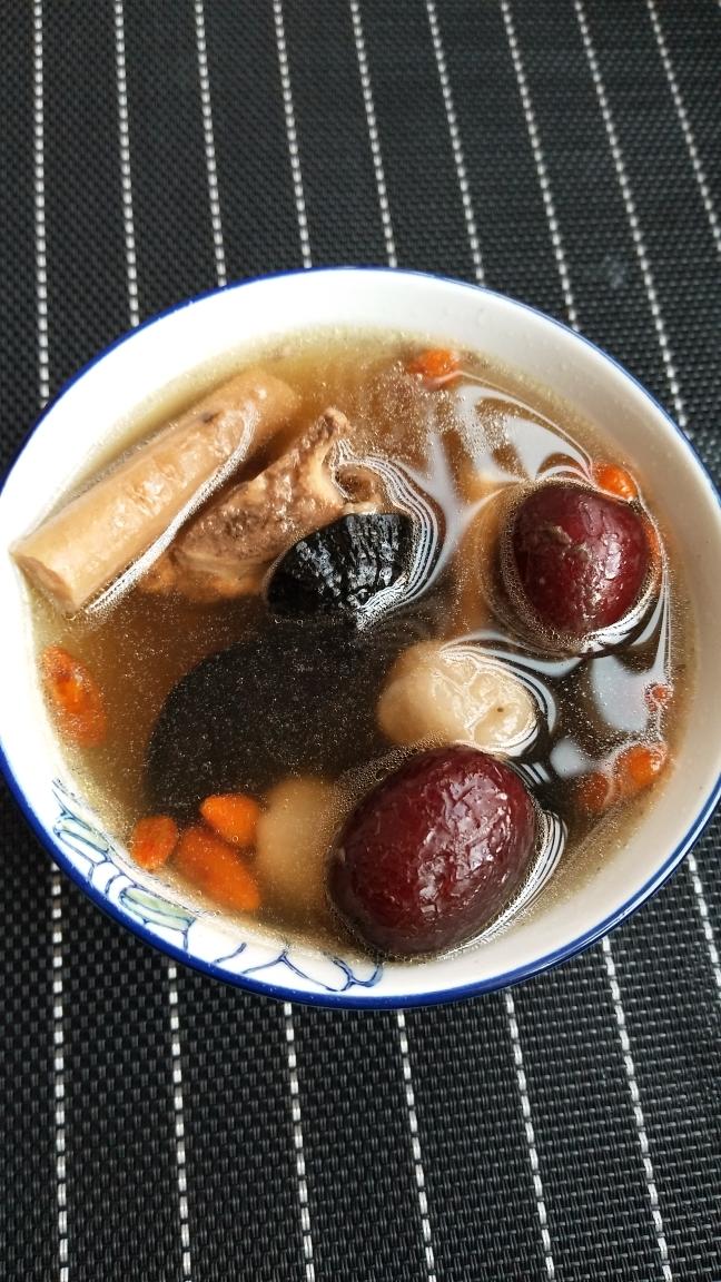 广东靓汤―灵芝骨头汤的做法