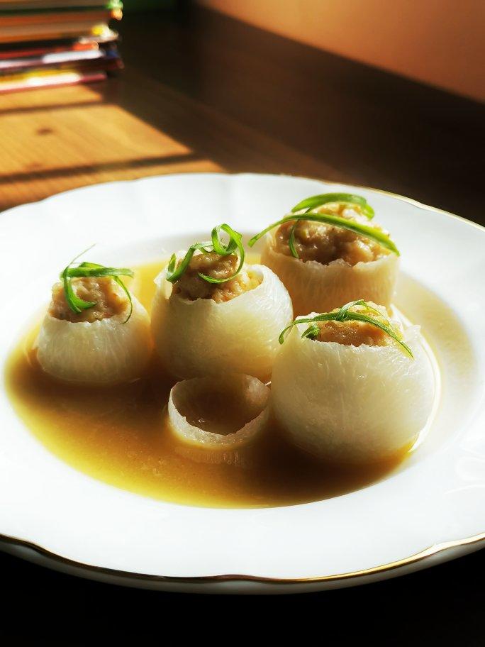 邢白做的珍珠白玉萝卜虾球