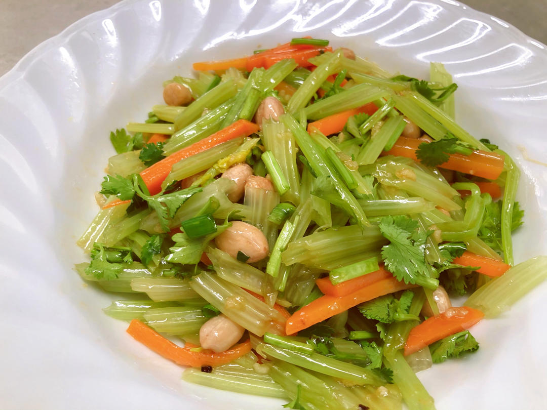 叫我wxxxxxx做的炝拌芹菜