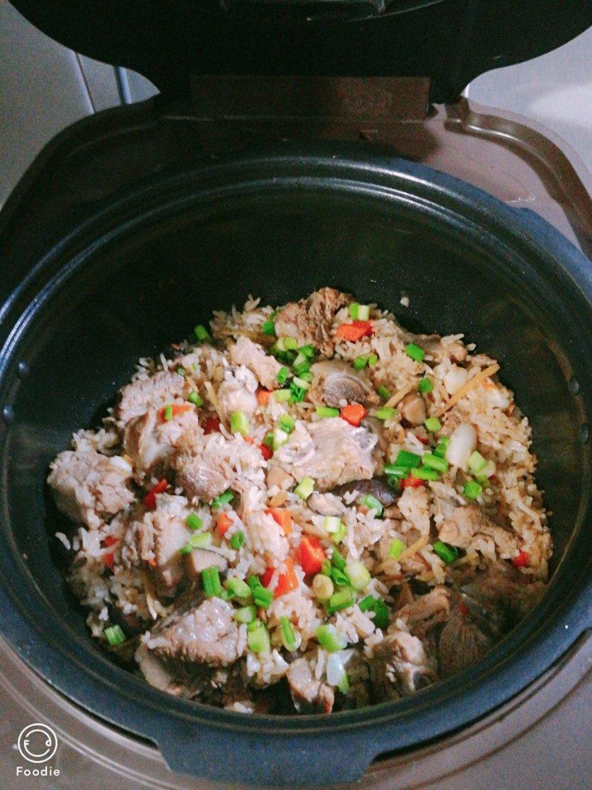 喷香排骨焖饭（爆好吃）