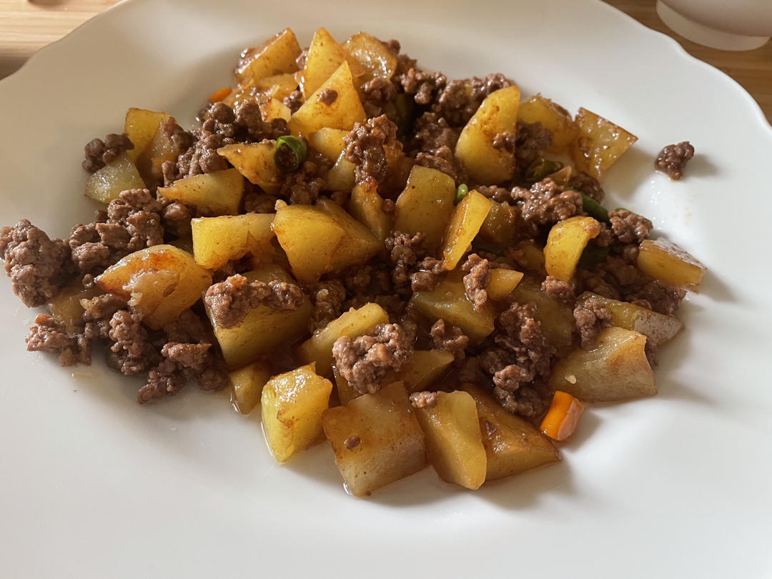 土豆肉末饭