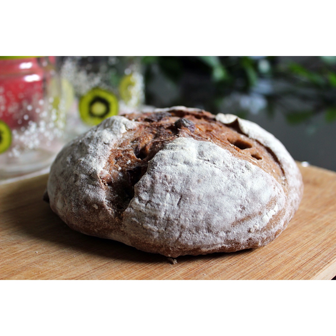 天然酵种肉桂葡萄干核桃欧包（附处理湿面团方法）