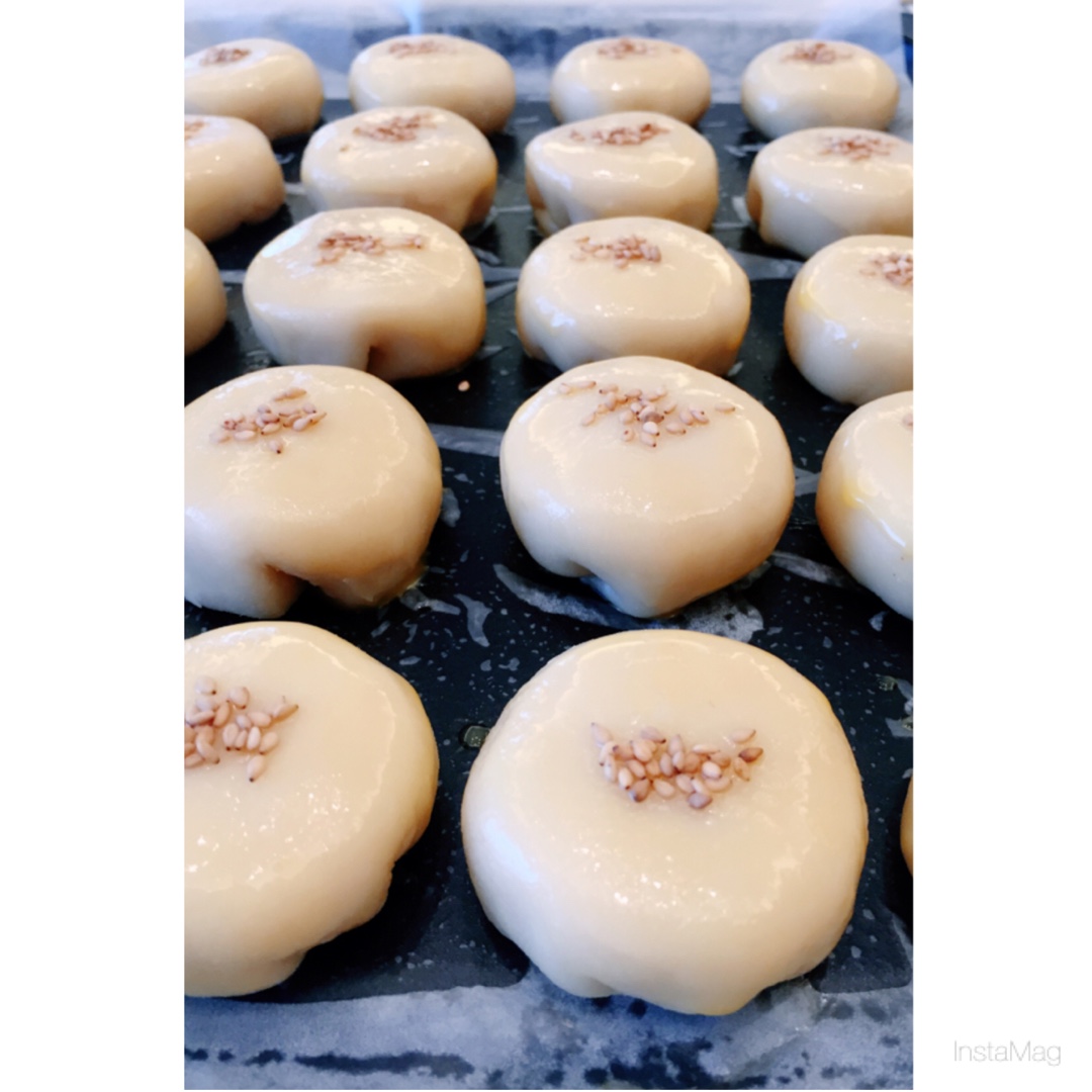 相亲相爱肉松酥饼