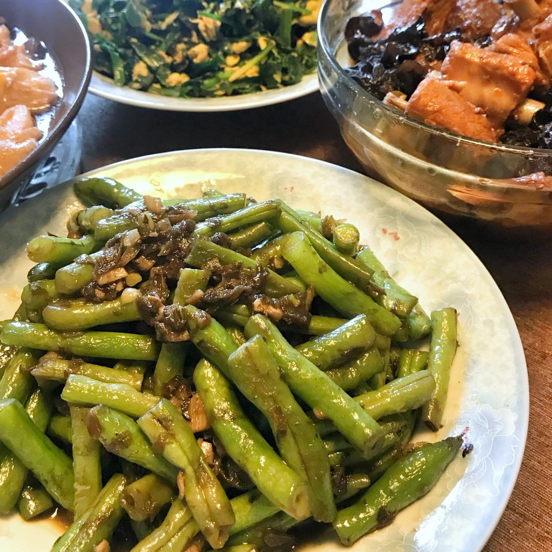 橄榄菜四季豆
