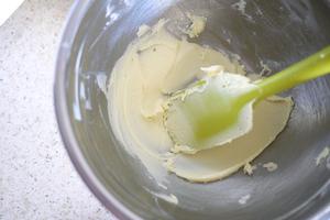 优格酥皮菠萝油吐司-松下/panasonic面包机版的做法 步骤4