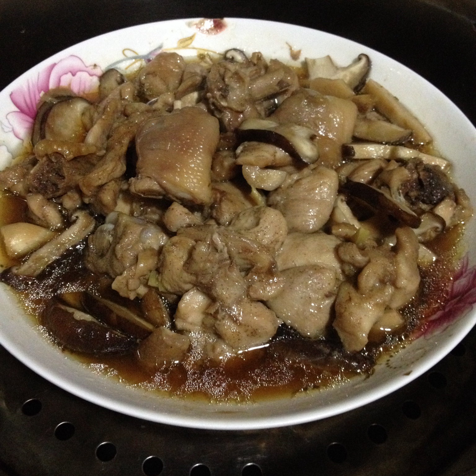 香菇蒸鸡腿肉