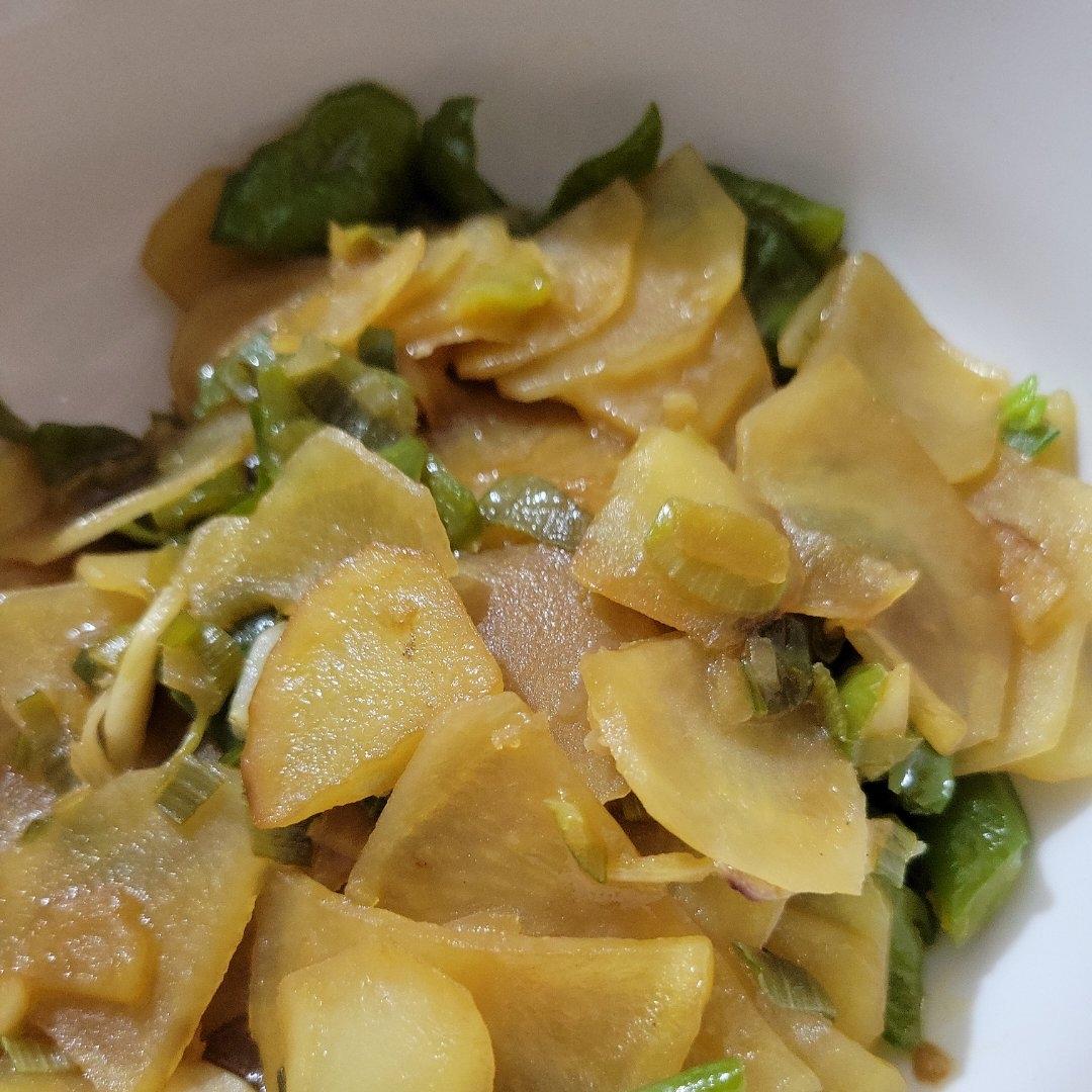 比肉都好吃的青椒炒土豆片😋简单又美味❗️