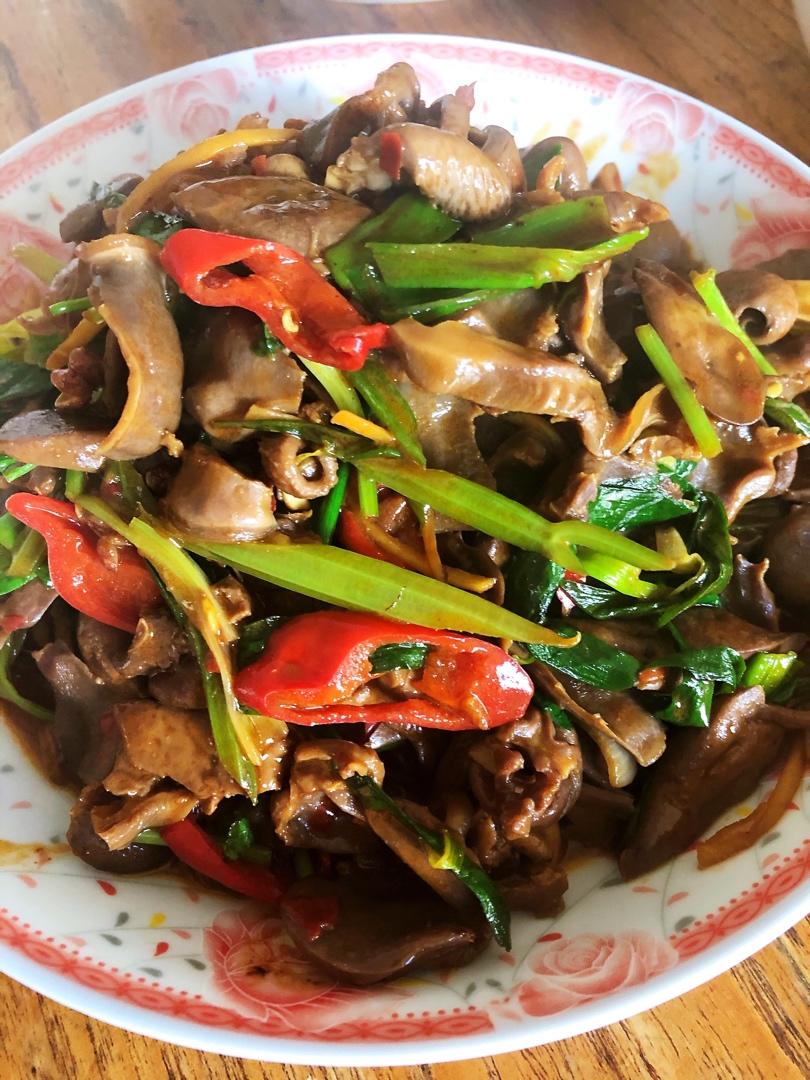 爆炒鸡杂，真是神仙级下饭菜