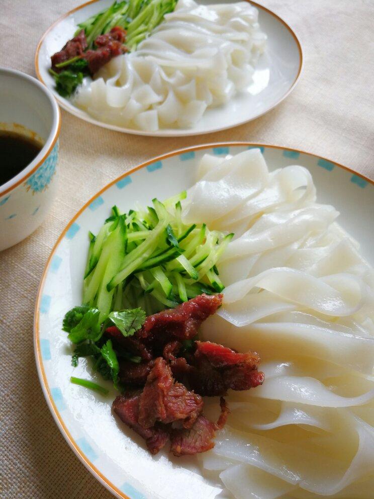 自制凉皮（含洗面、不洗面两种方法）