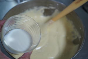 超低卡蛋糕卷 无油无奶油 海绵蛋糕手法的做法 步骤15