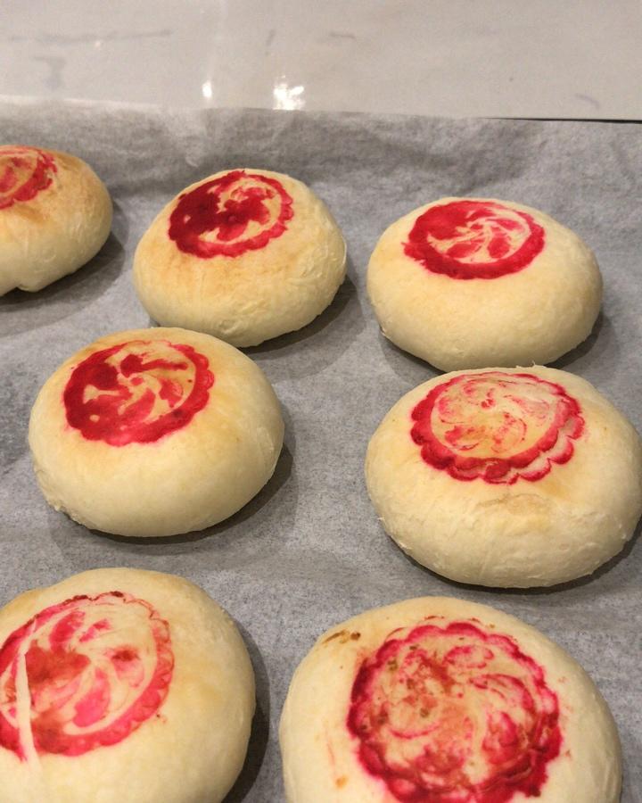 金沙板栗麻薯肉松酥皮月饼（霸王酥）