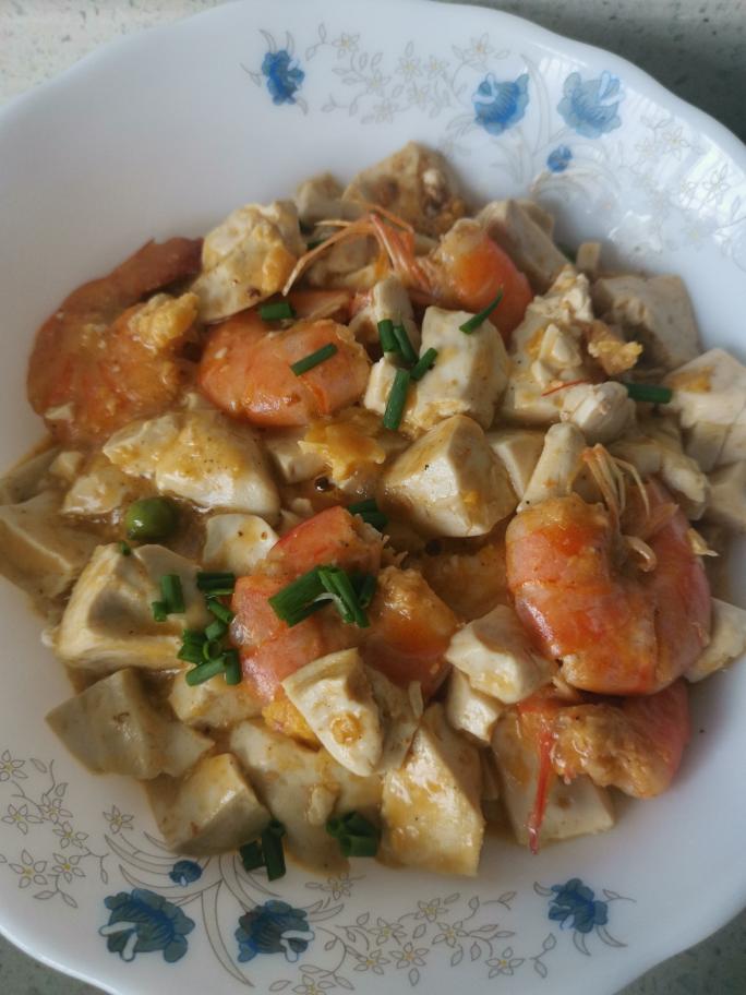 有颜味佳的蟹黄豆腐