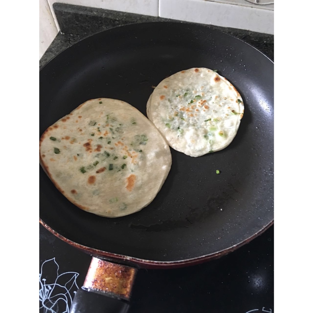 葱油饼（饺子皮 懒人快手版）