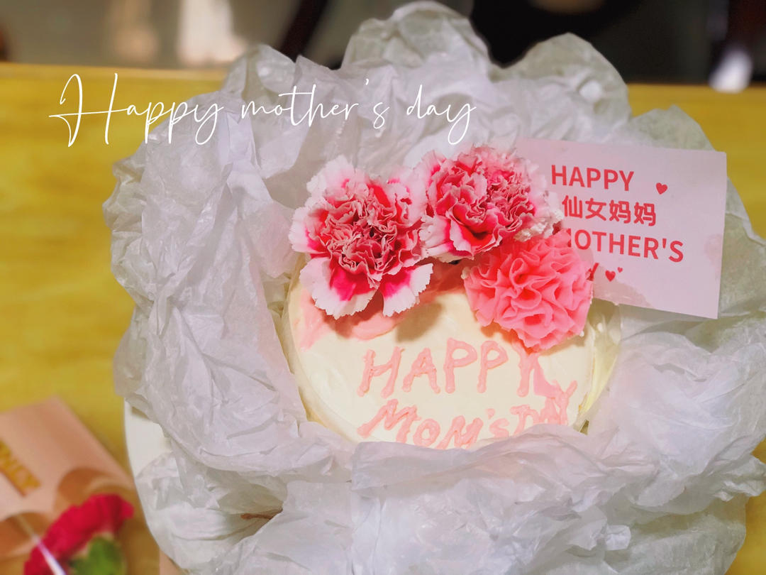 3分钟完成几乎零成本的女神节母亲节花束蛋糕