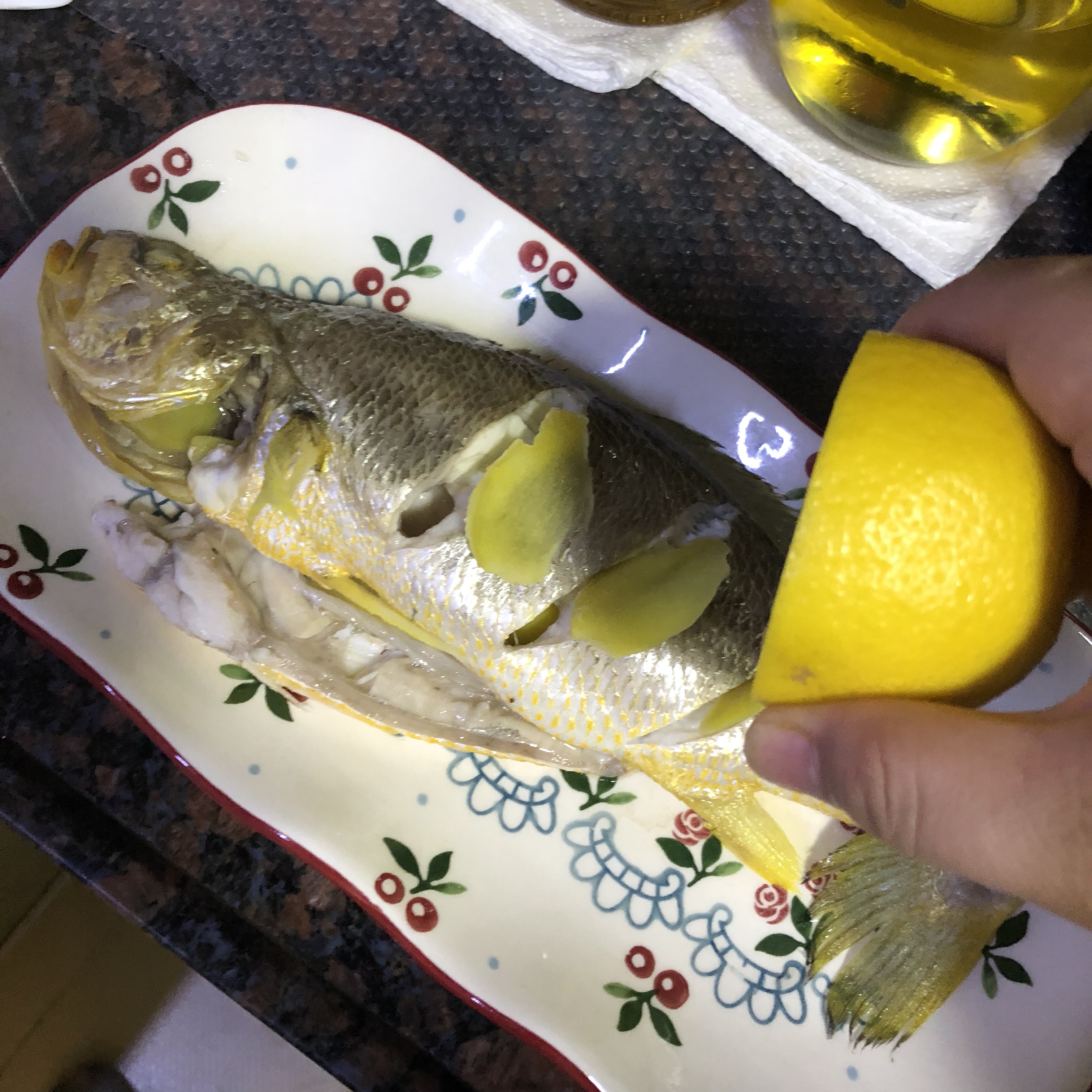 清蒸黄花鱼（小清新柠檬味🍋）的做法 步骤2