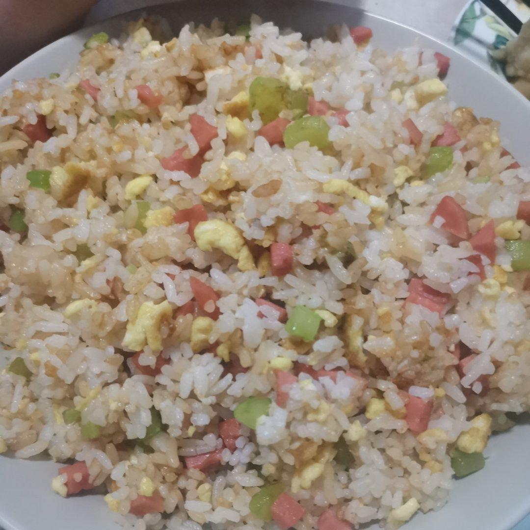家常蛋炒饭