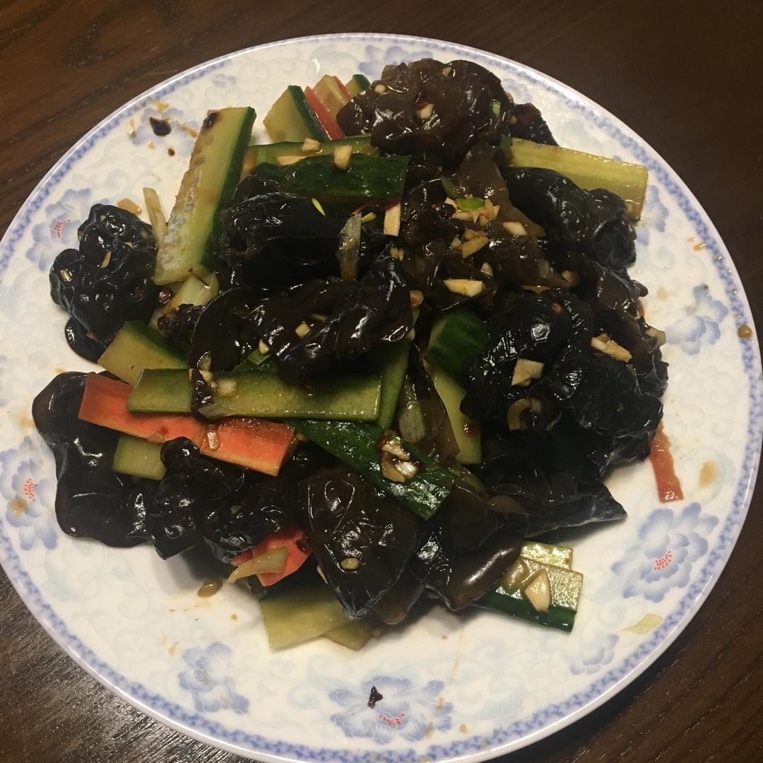 清爽下酒菜——凉拌木耳（芥末口味）