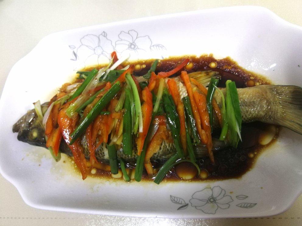 清蒸鲈鱼