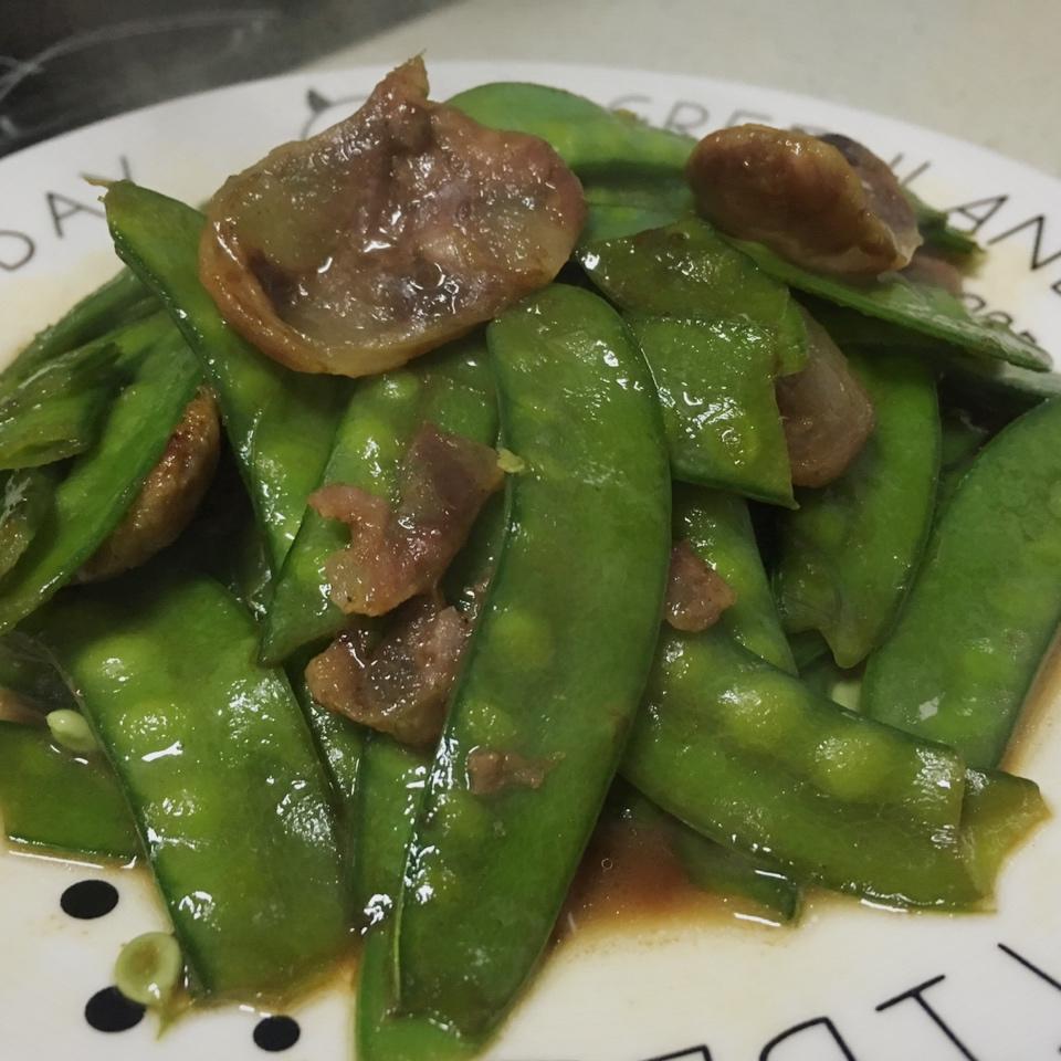 腊肠炒荷兰豆
