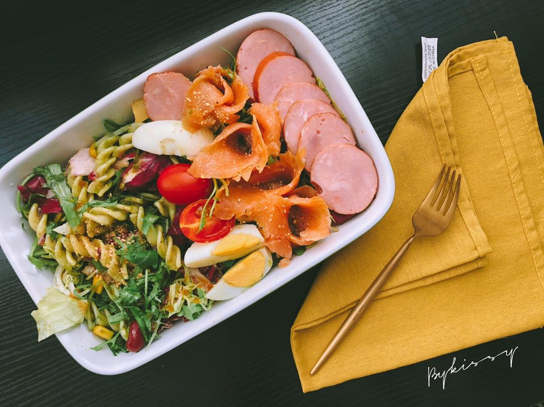 【山姆的厨房】日式三文鱼意面沙拉