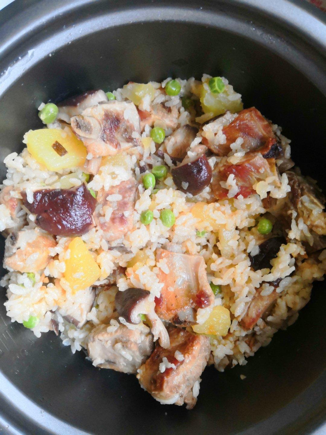 排骨腊肠电饭煲焖饭